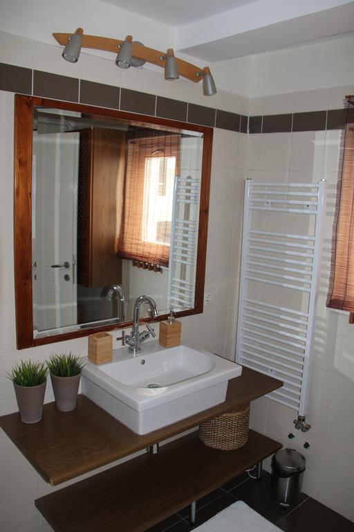 Queen Zita Apt 130 M2 Near Chain Bridge Budapest Exteriör bild